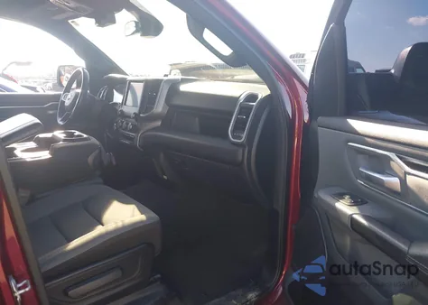 2022 Ram 1500 Big Horn 4X2 6'4 Box from USA, damaged, VIN 1C6RREBT2NN336445